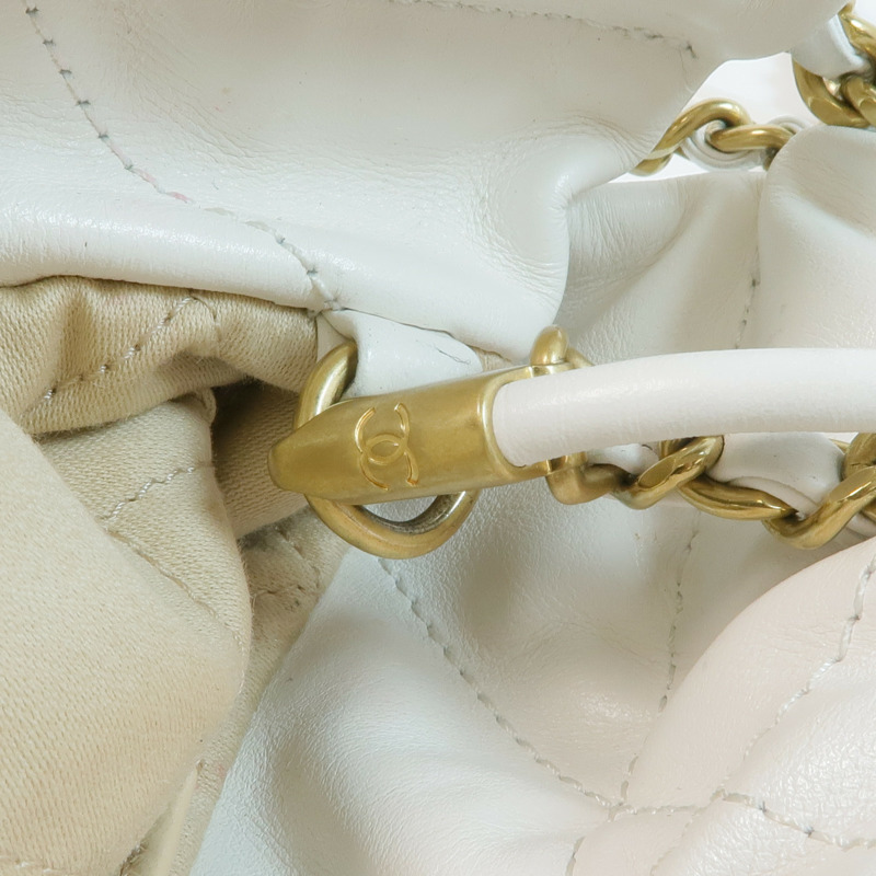 CHANEL 牛皮皮革22 Mini Handbag金扣手挽肩背兩用袋-13