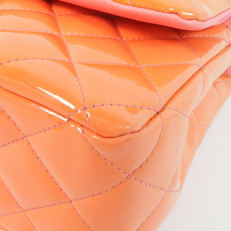 CHANEL 漆皮皮革Classic 25銀扣鏈帶肩背袋-11