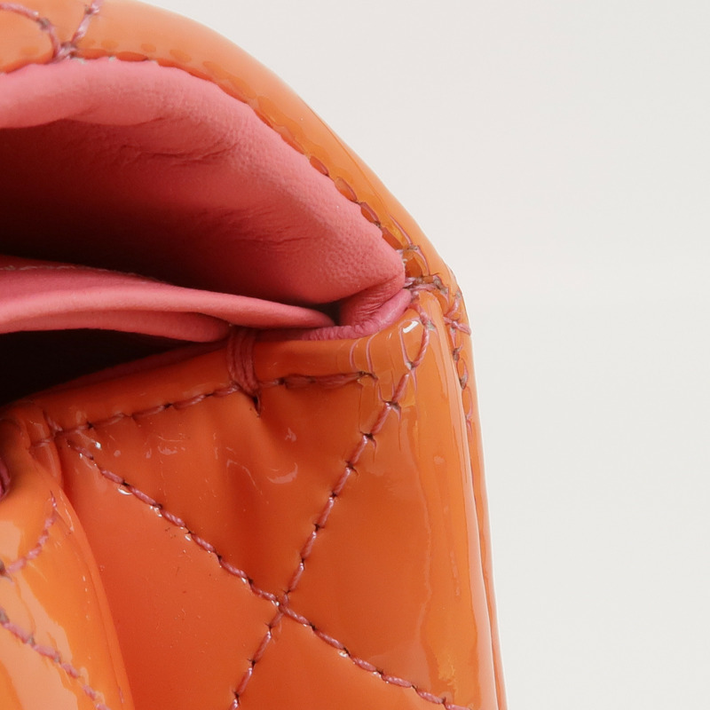 CHANEL 漆皮皮革Classic 25銀扣鏈帶肩背袋-20