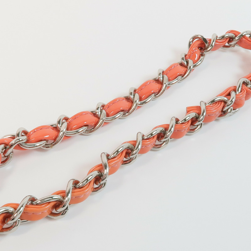 CHANEL 漆皮皮革Classic 25銀扣鏈帶肩背袋-22