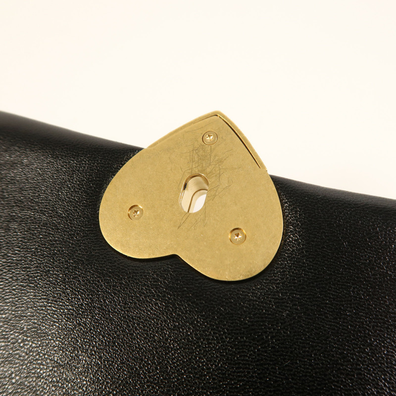 CHANEL 羊皮皮革Coco Love金扣鏈帶肩背袋-10