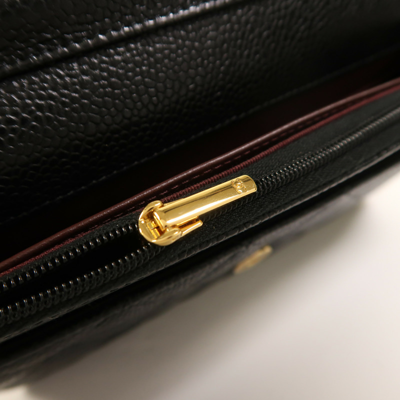 CHANEL 牛皮皮革WOC Wallet On Chain金扣鏈帶肩背袋-12