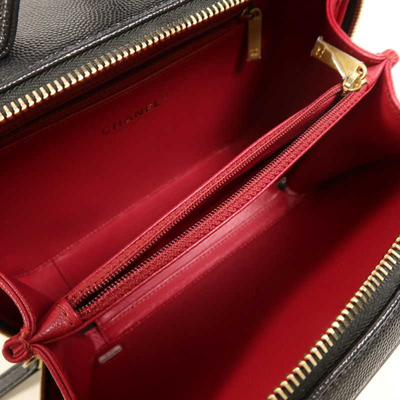 CHANEL 牛皮皮革Filigree Vanity Case金扣手挽肩背兩用袋-10