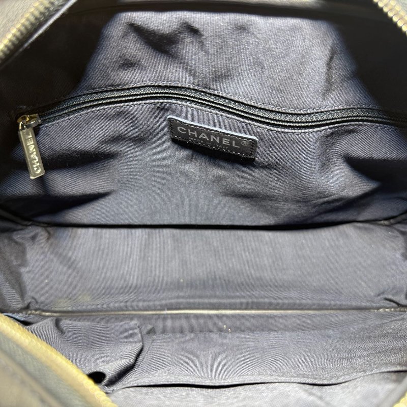 ［2318］香奈兒 Chanel Chevron Camera Bag 深藍色 小牛皮 中號 銀扣-11