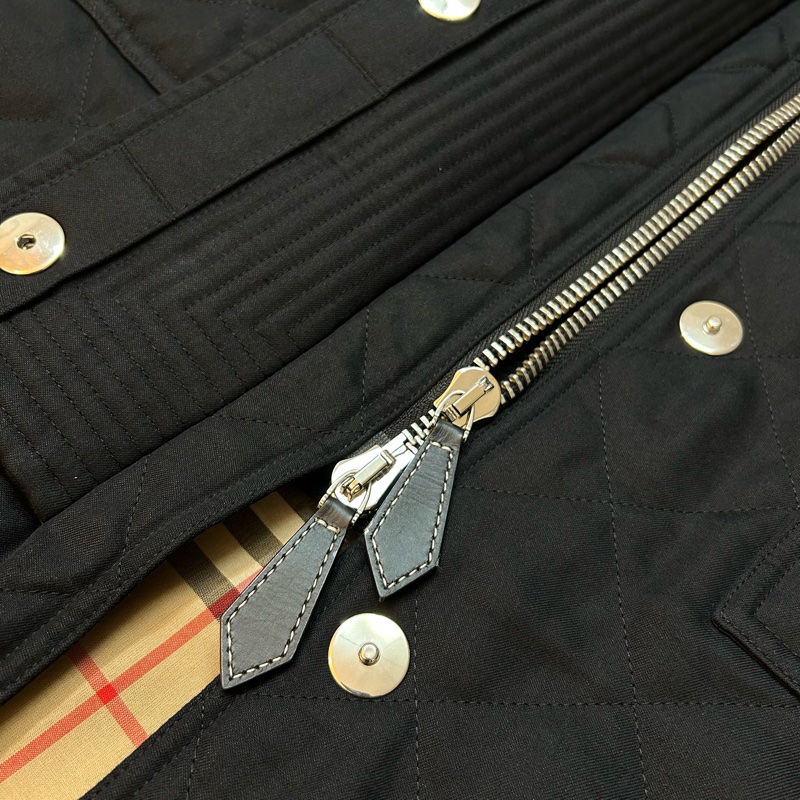 BURBERRY英國黑色絎縫拼接風衣S-9