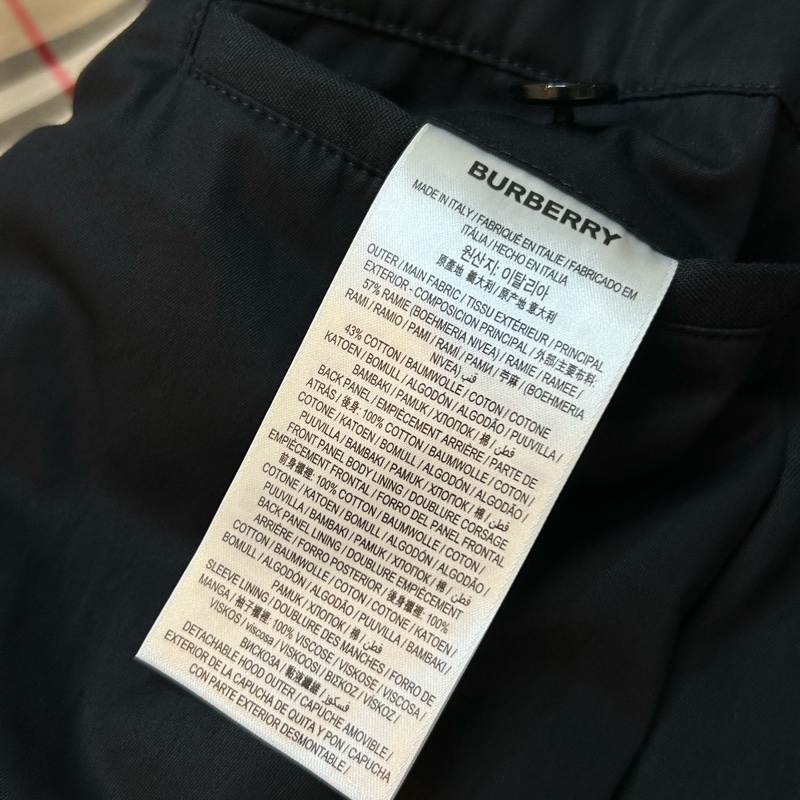 BURBERRY英國黑色絎縫拼接風衣S-13