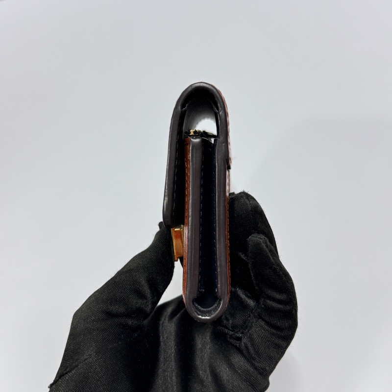 （極新🎁） LV M68725 晶片款 達芙妮短夾 專櫃36500！-6