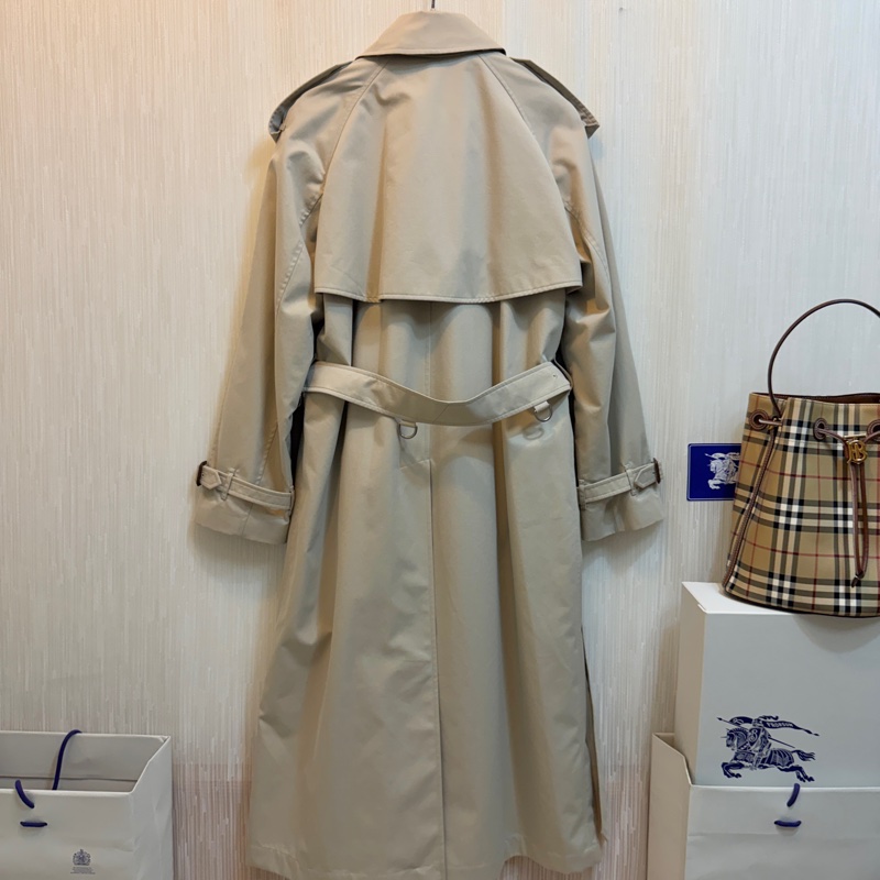 BURBERRY英國淺灰標誌圓形孔眼長風衣UK8-4