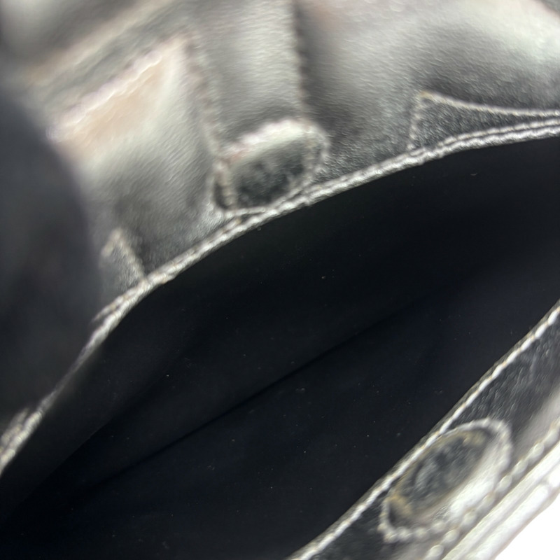 銀色 牛革 Gancini 肩背包【Salvatore Ferragamo 菲拉格慕】-4