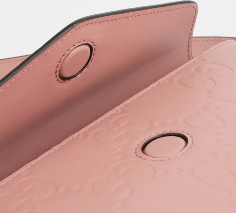 GUCCI 古馳 GG Logo 淡金釦信封造型斜背包-1