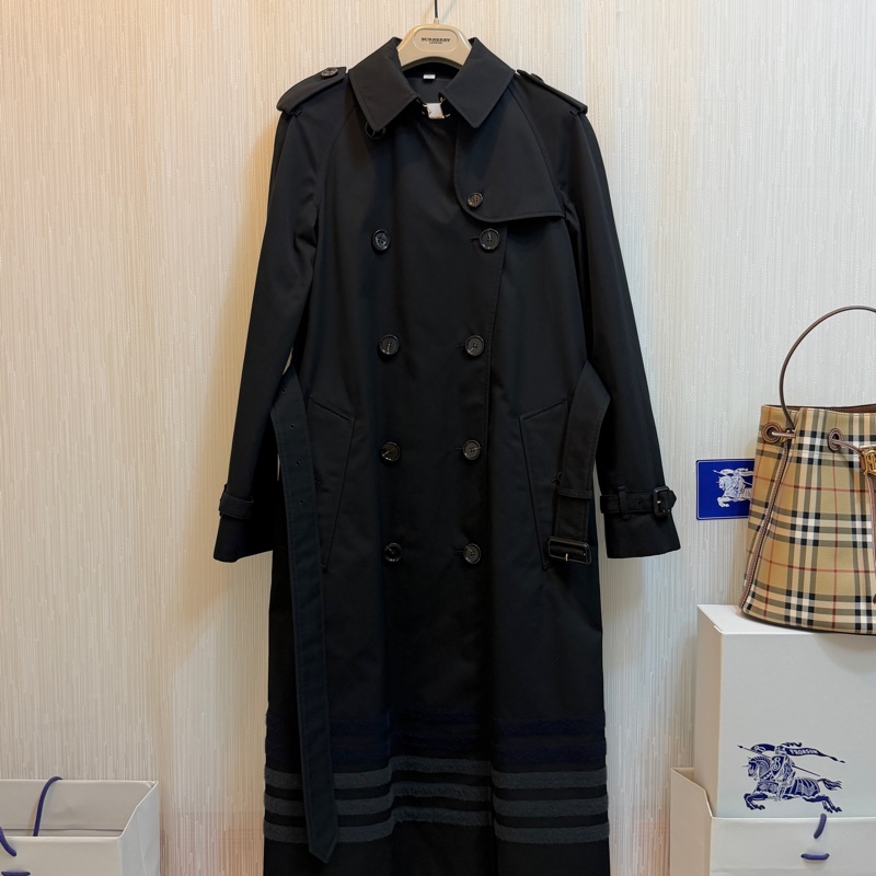 BURBERRY英國黑色條紋裝飾風衣UK4-2