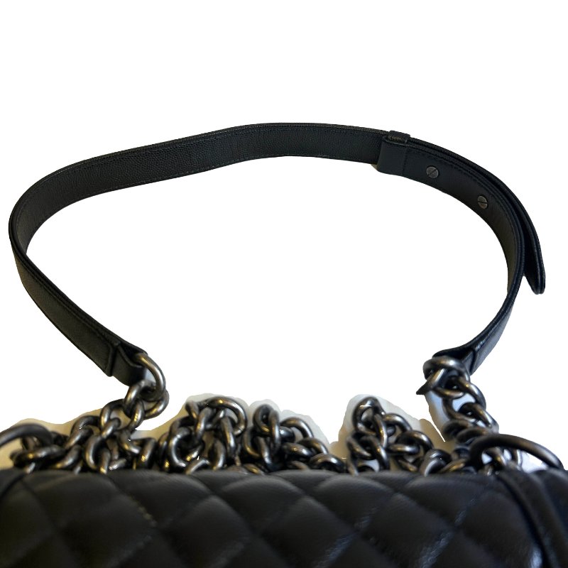 CHANEL黑色荔枝皮銀扣BOY兩用包-10