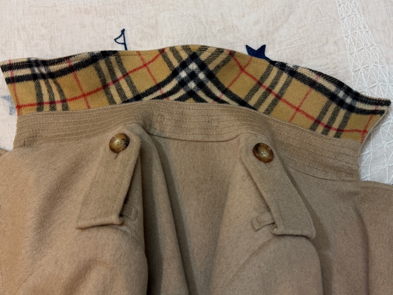 BURBERRY英國燕麥色羊絨大衣UK4-11