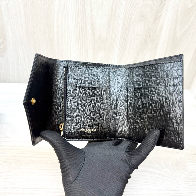 YSL黑金粒紋牛皮三折短夾403943-5
