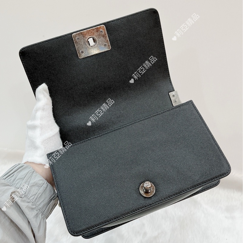莉亞精品♡Chanel A67085 Boy20 黑銀 二手-11