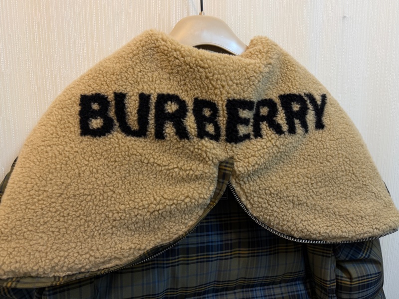 BURBERRY英國藍綠格紋連帽鵝絨外套S-3