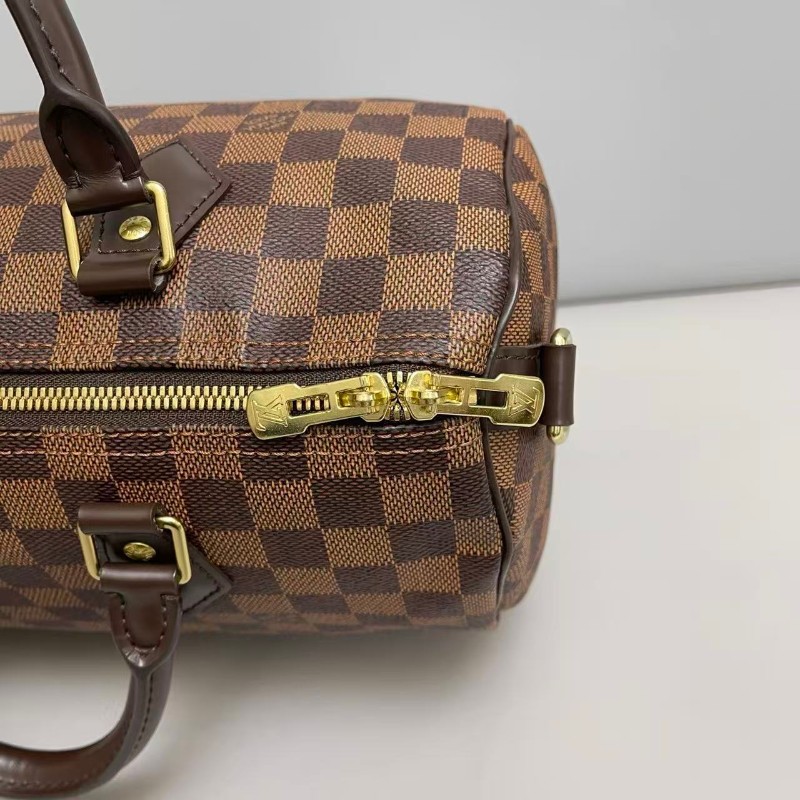 LV路易威登棕棋盤格Speedy30肩帶款枕頭包-7