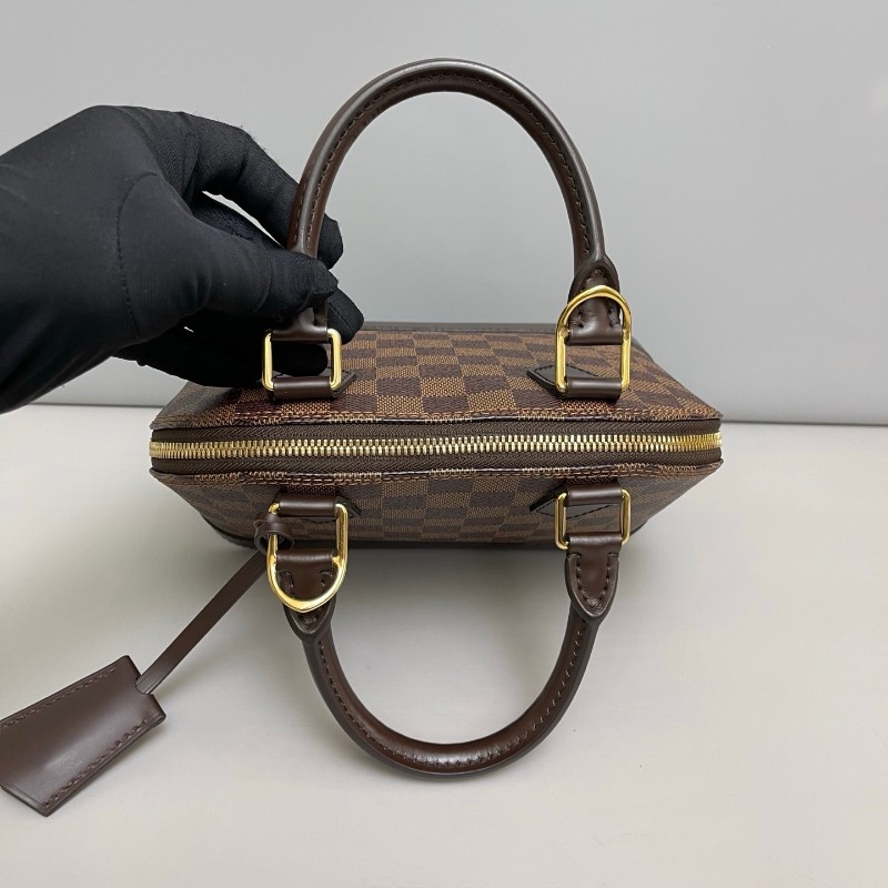 LV alma bb 棋盤格貝殼包-6