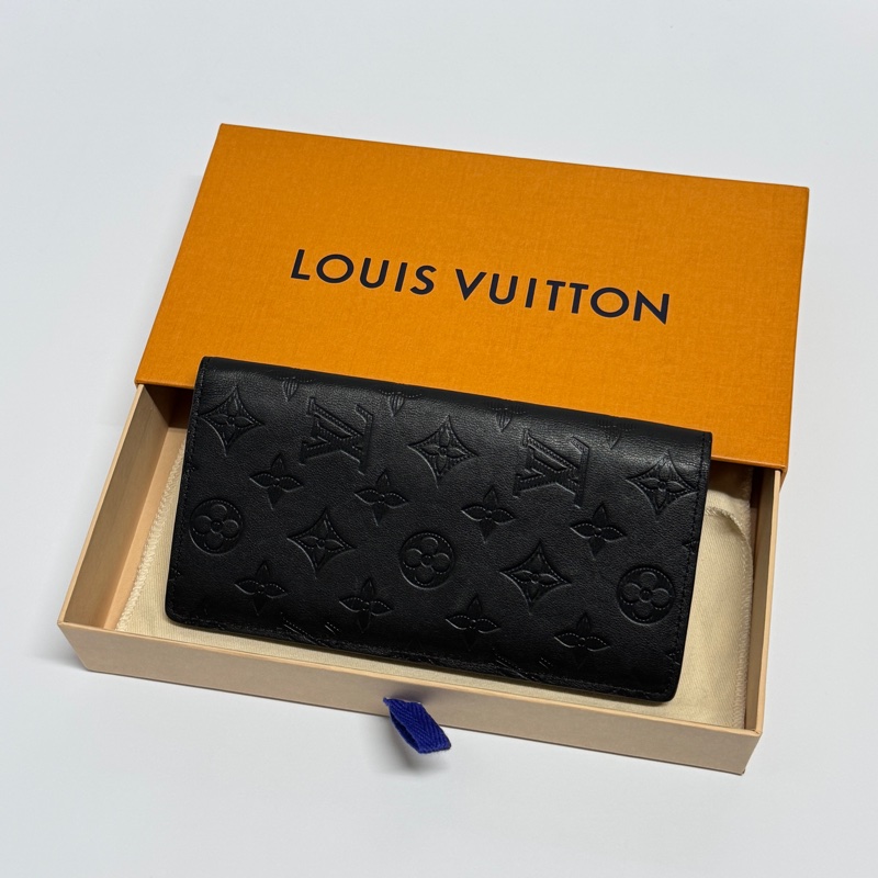 （超新閒置品💝） LV M62900 “so black” 全牛皮長夾 專櫃32700！-1