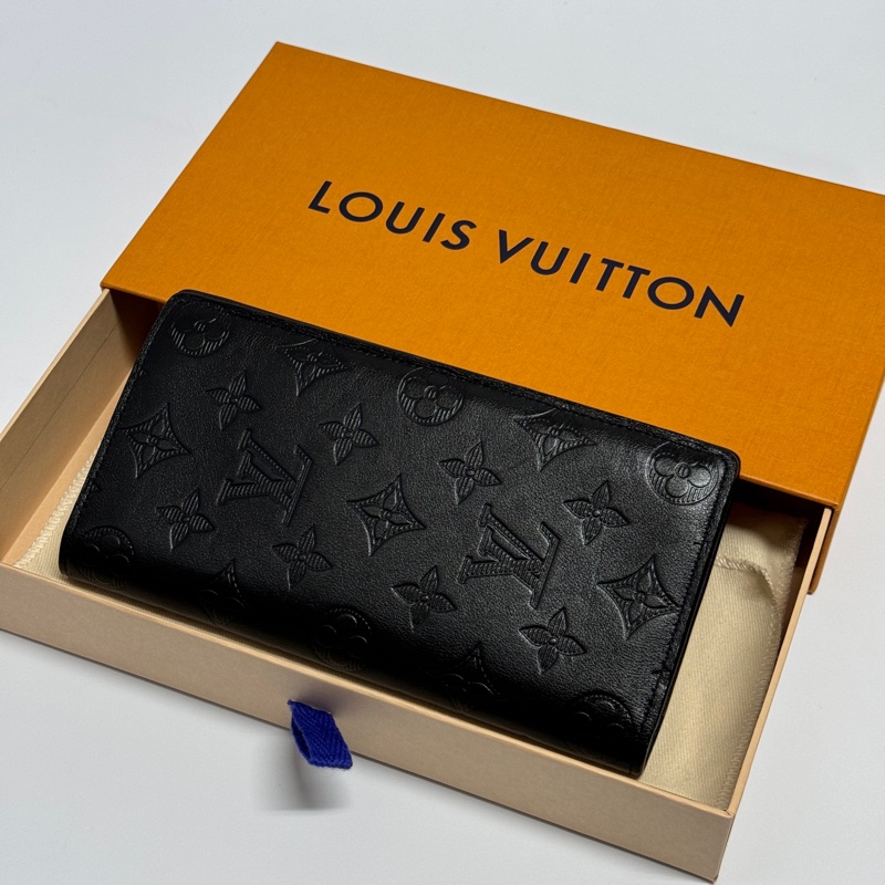 （超新閒置品💝） LV M62900 “so black” 全牛皮長夾 專櫃32700！-2