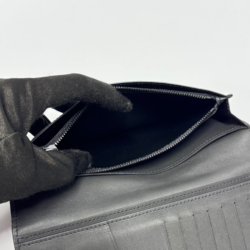 （超新閒置品💝） LV M62900 “so black” 全牛皮長夾 專櫃32700！-10