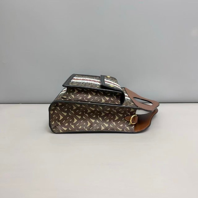 Burberry Pocket小號tb印花口袋包-3