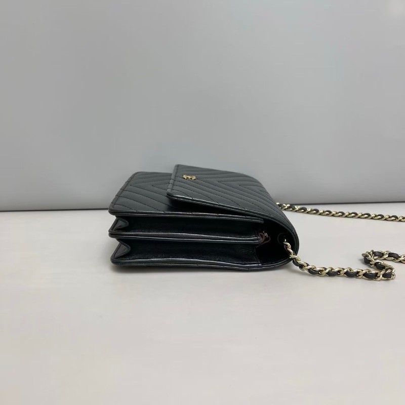 Chanel 黑金全皮V紋雙層woc鏈條包-4