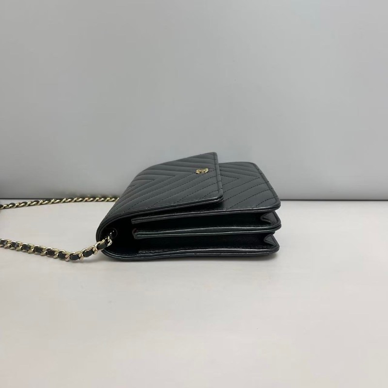 Chanel 黑金全皮V紋雙層woc鏈條包-5