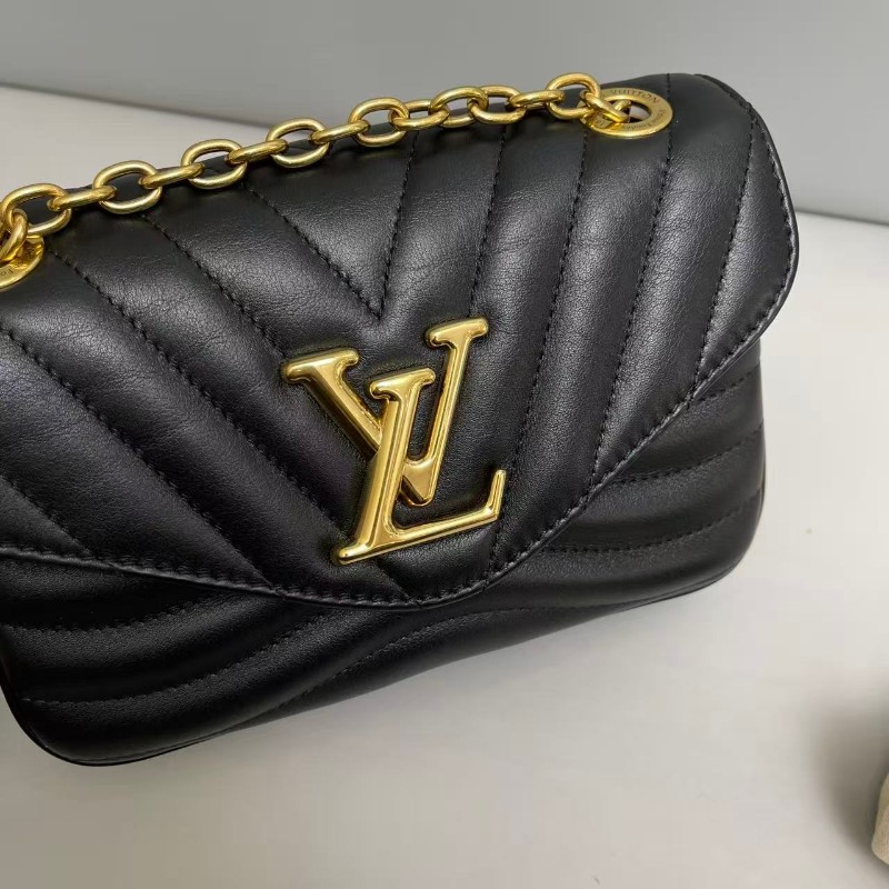 LV路易威登New Wave黑金全皮小號鏈條斜背包肩背包-6