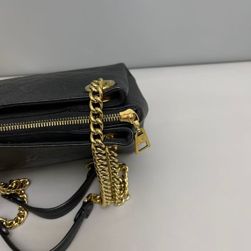 LV路易威登surene BB黑色壓紋牛皮肩背包-2