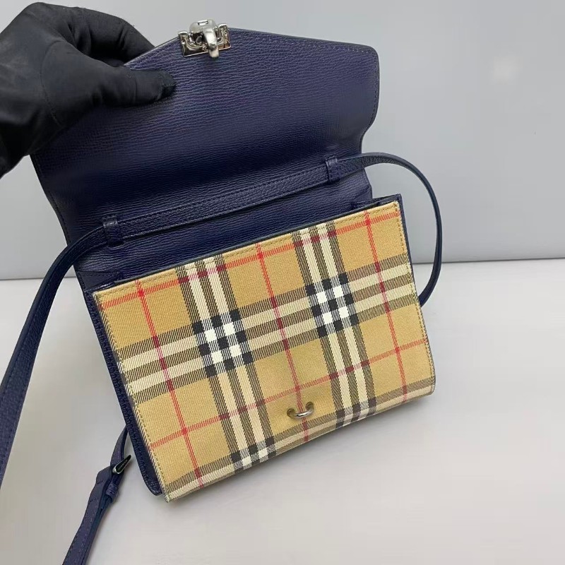 Burberry Macken藍色牛皮格紋郵差包-3