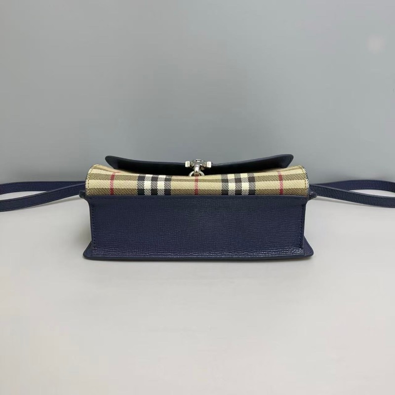 Burberry Macken藍色牛皮格紋郵差包-6