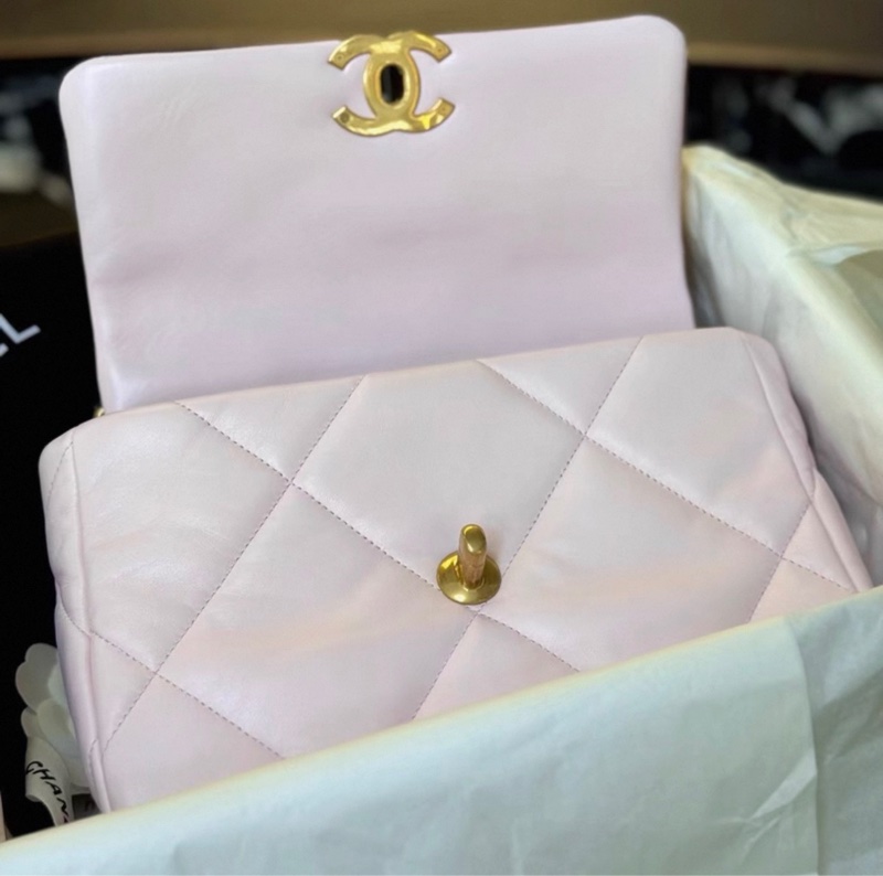 Chanel香奈兒 19 bag粉色 小號芯片 成色基本全新 配件盒子防塵袋 手提袋 說明書-5