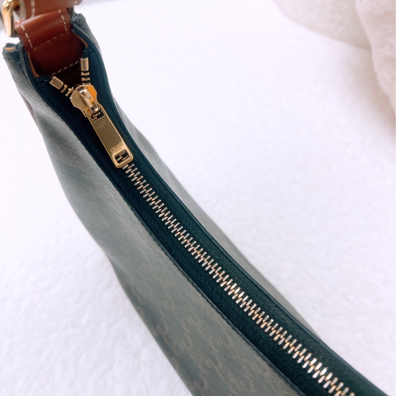 Celine ava 中號老花腋下包-11