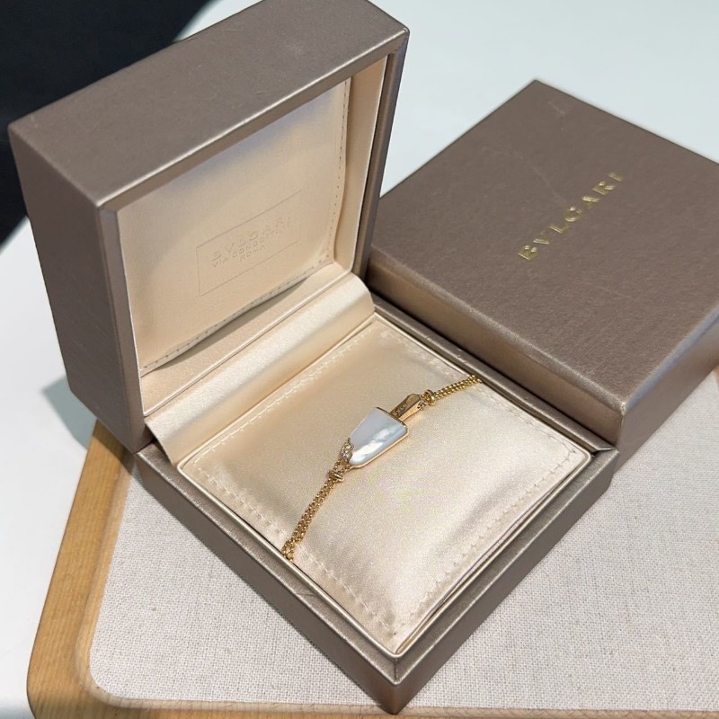 BVLGARI S號玫瑰金鑲鑽白貝母冰淇淋手鍊-0