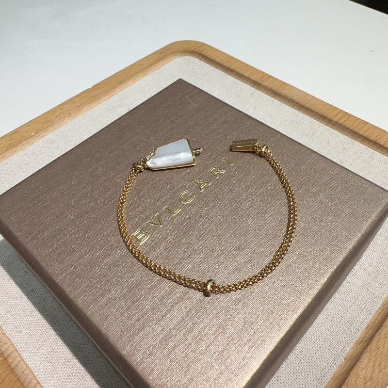 BVLGARI S號玫瑰金鑲鑽白貝母冰淇淋手鍊-1