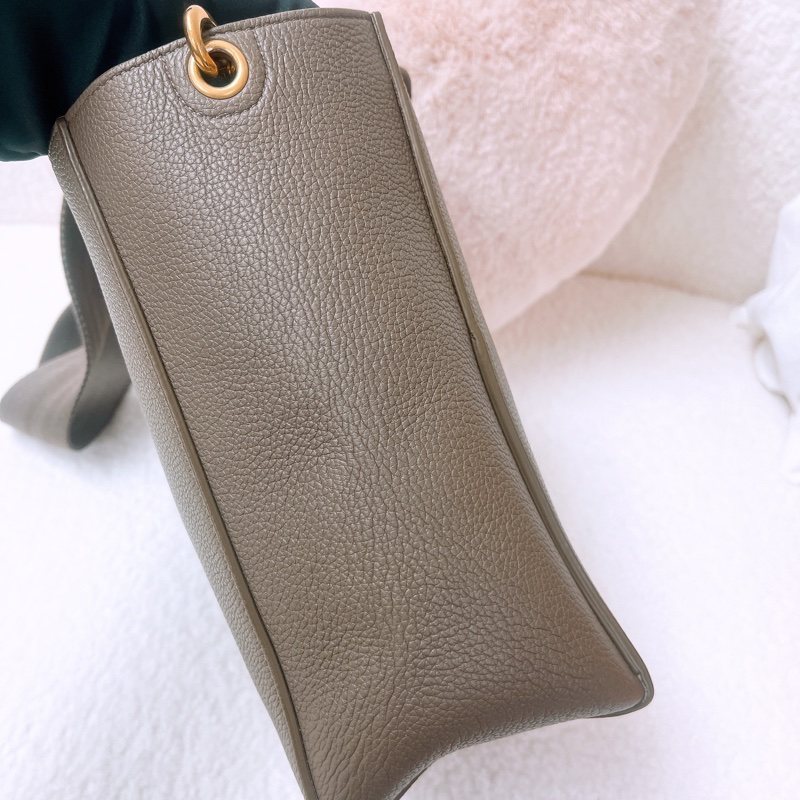 Celine sangle 小號大象灰水桶包-8