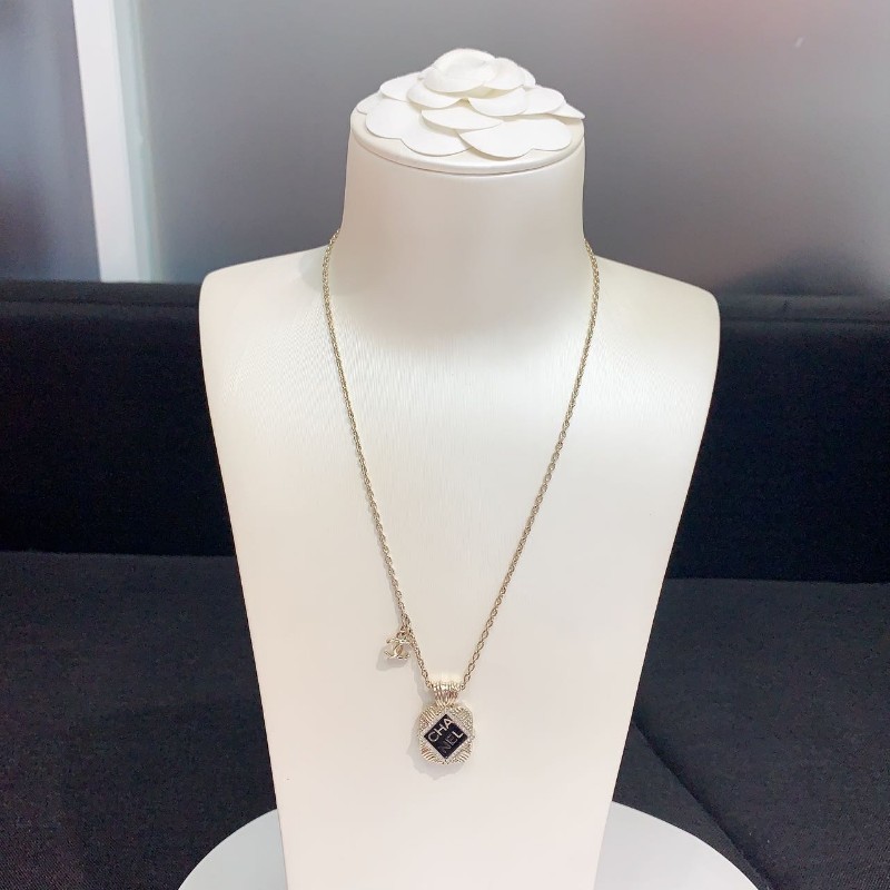 Chanel香奈兒21a手工坊系列香水瓶項鍊 黑色琺瑯稜形水鑽項鍊-4