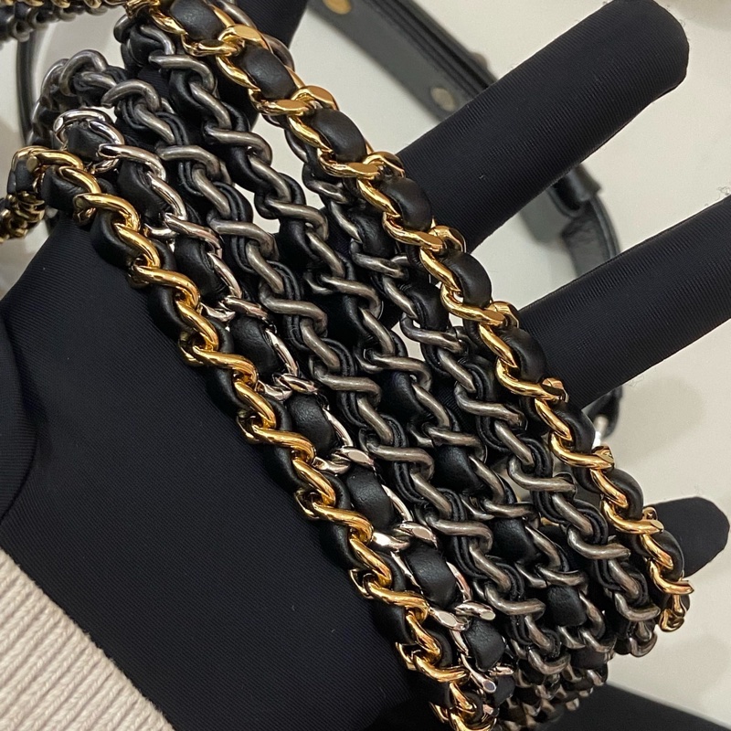 Chanel 香奈兒 Gabrielle 復古小牛皮 流浪包 黑色小號-3