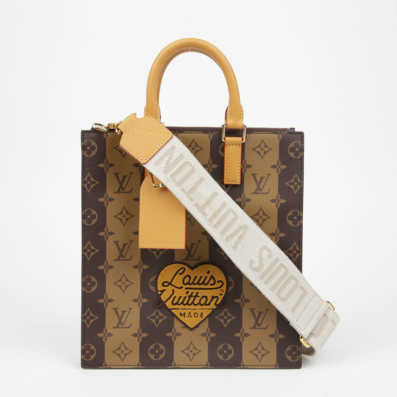 LOUIS VUITTON M45969 Nigo Sac Plam 斜背手提包-0