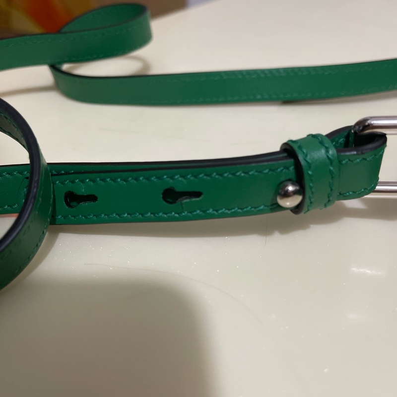 Gucci 625782 1W3AN GG壓印郵差手提袋-12