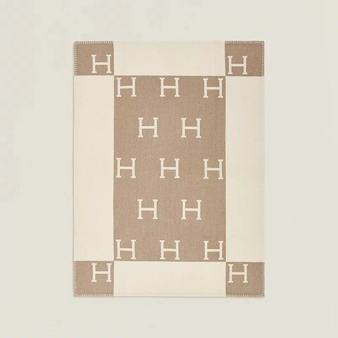 25年購證/🌟全新未使用🌟原價4萬2 愛馬仕 Avalon嬰兒毛毯

中榛子色 / 白色