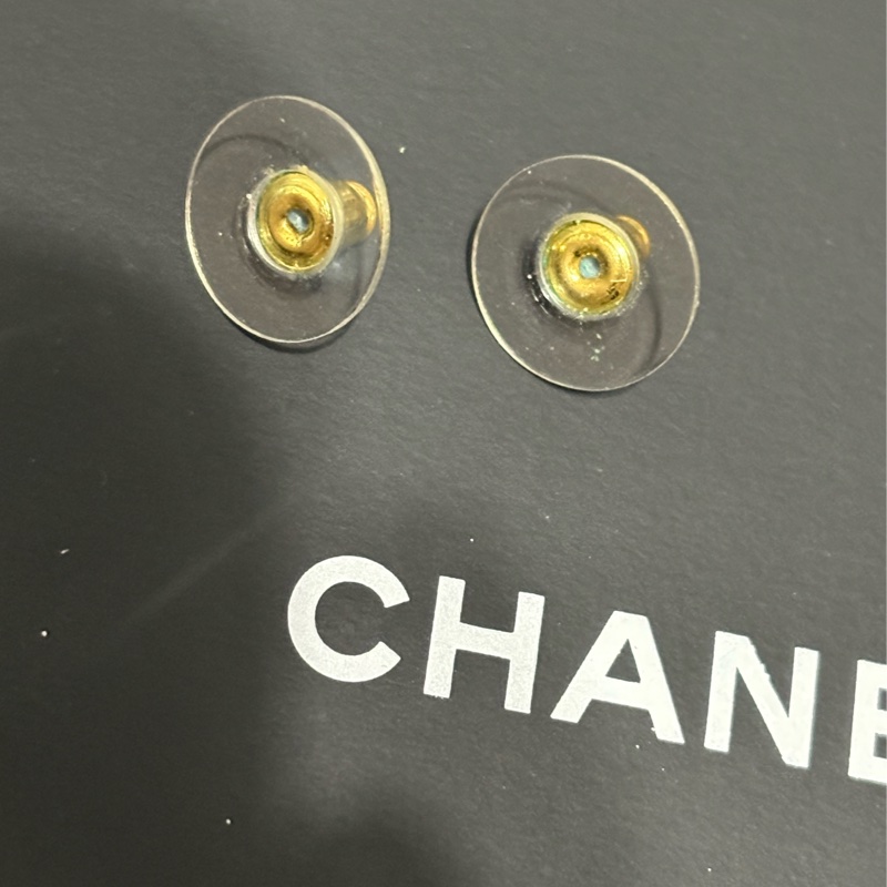 CHANEL 秀款包包耳環-10