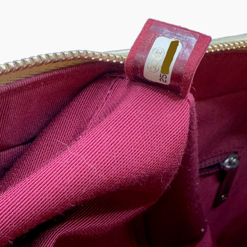 【2029】香奈兒 Chanel  Gabrielle 流浪包 中號 金色斜背包 小牛皮-11