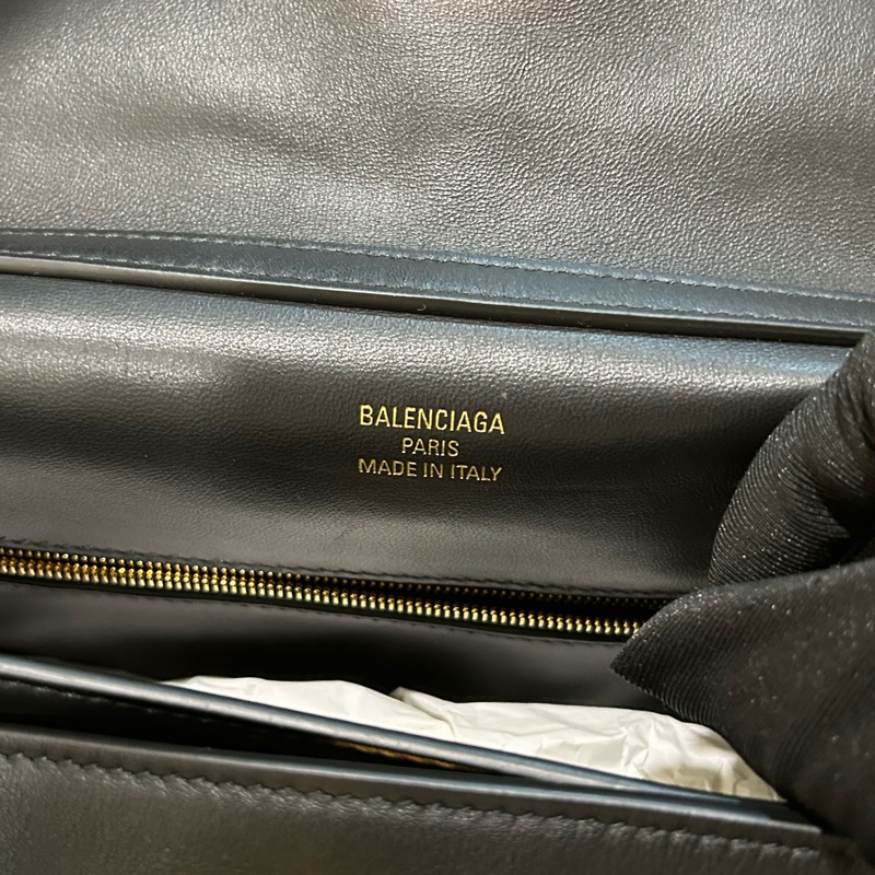 ✨Balenciaga radio 黑金 中號 台灣購證-4