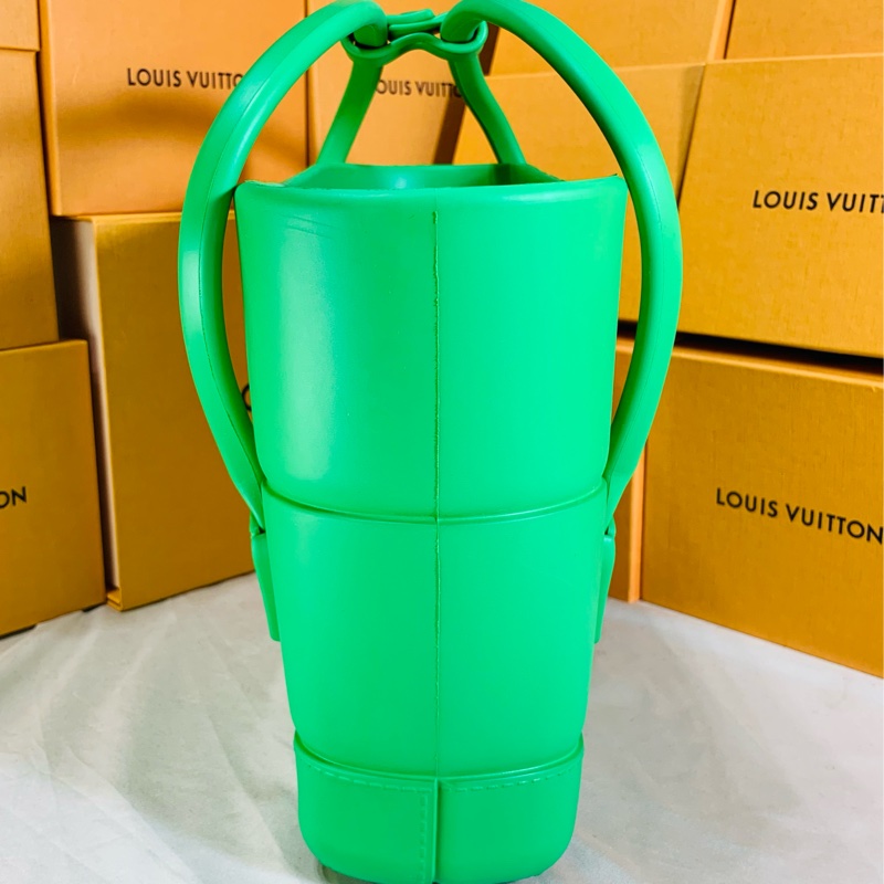 ‼️全台最甜 Bottega Veneta 菜籃子 BV 大編織橡膠包 手提包-3