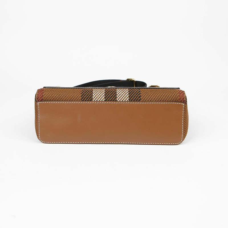 BURBERRY 誇張格紋肩斜背包 8049148-5