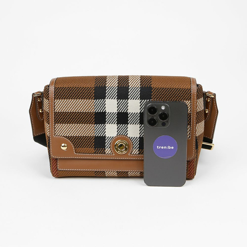 BURBERRY 誇張格紋肩斜背包 8049148-8