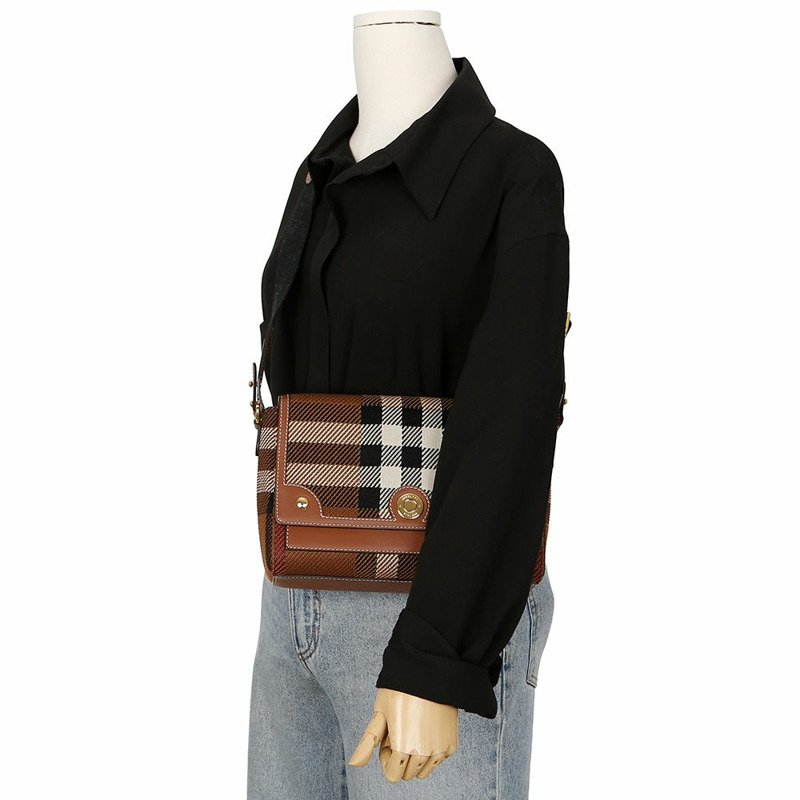 BURBERRY 誇張格紋肩斜背包 8049148-11
