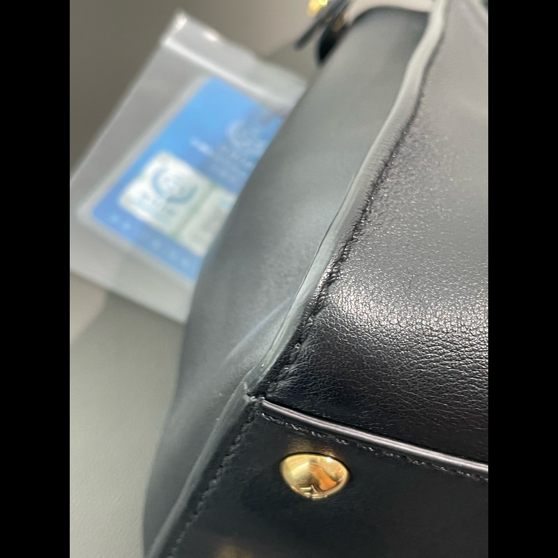 FENDI Peekaboo中號 黑金 手提包肩背包-14